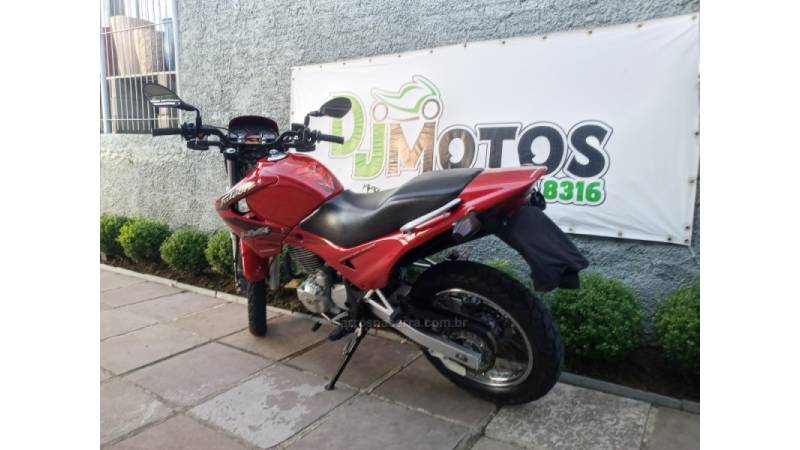 HONDA - NX4 FALCON - 2002/2002 - Vermelha - R$ 15.500,00
