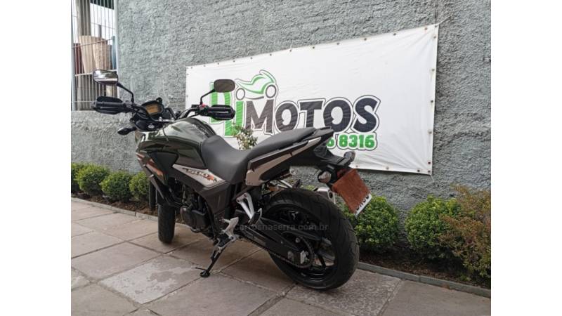 HONDA - CB 500 - 2018/2018 - Verde - R$ 36.990,00