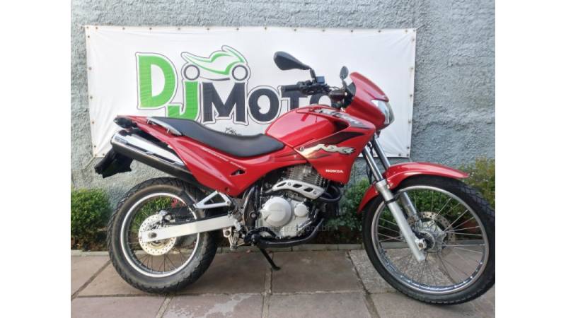 HONDA - NX4 FALCON - 2002/2002 - Vermelha - R$ 15.500,00