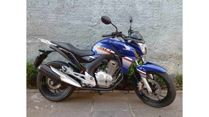 HONDA - CB 250F TWISTER - 2021/2022 - Azul - R$ 21.990,00