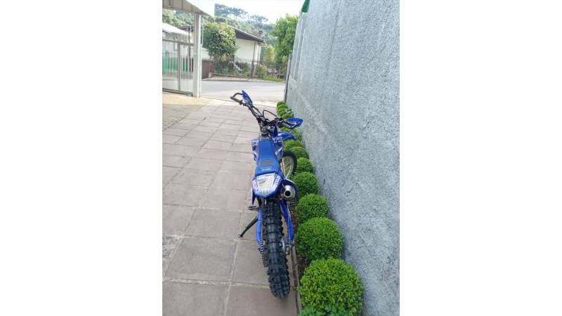 YAMAHA - TT-R - 2022/2022 - Azul - R$ 17.900,00