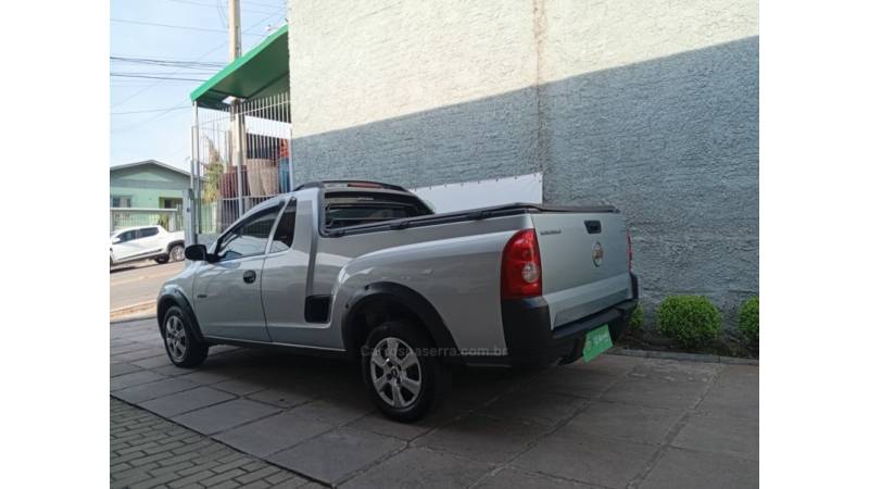 CHEVROLET - MONTANA - 2010/2010 - Prata - R$ 36.990,00