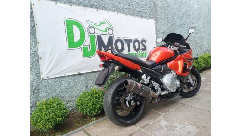 SUZUKI - GSX - 2011/2011 - Laranja - R$ 31.900,00