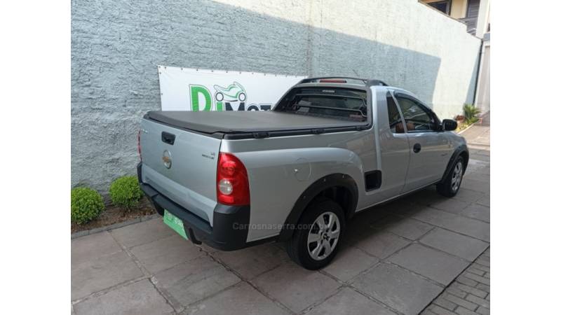 CHEVROLET - MONTANA - 2010/2010 - Prata - R$ 36.990,00