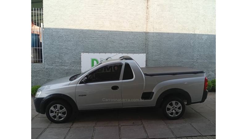 CHEVROLET - MONTANA - 2010/2010 - Prata - R$ 36.990,00