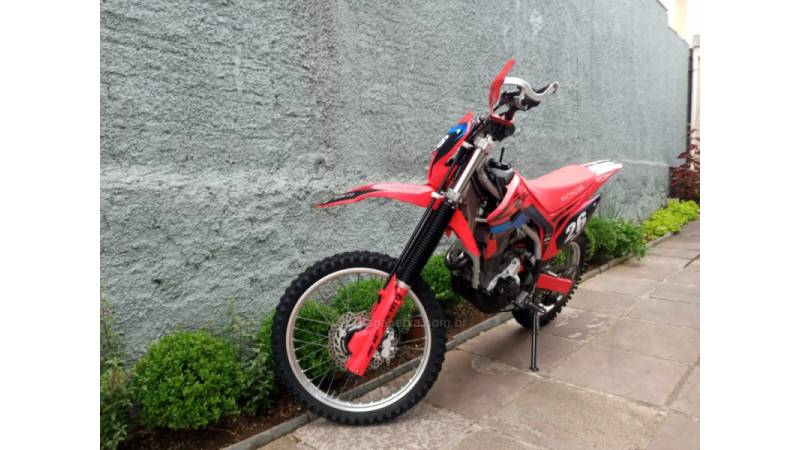 HONDA - CRF 250F - 2023/2023 - Vermelha - R$ 23.600,00